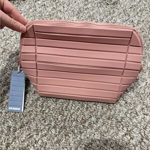 Parallelle NWT The Blush Traveller Medium